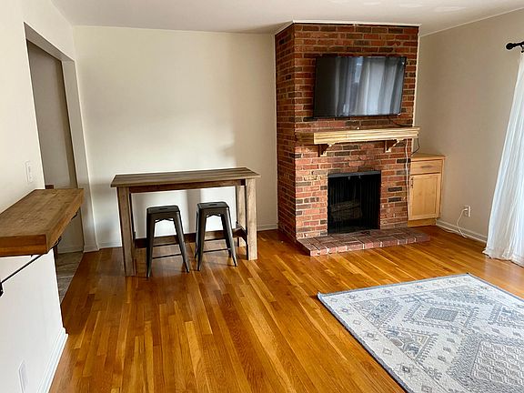 3rd image of 4426 Jarboe St APT 3