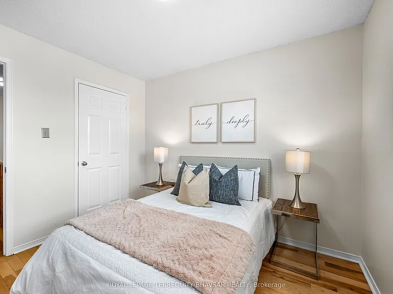 3118 Shadetree Dr — Photo 32
