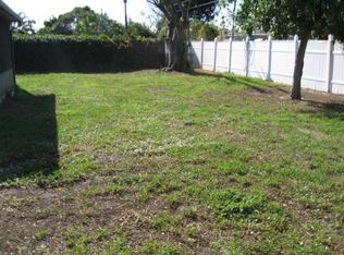 121 N 12th St, Lantana, FL 33462