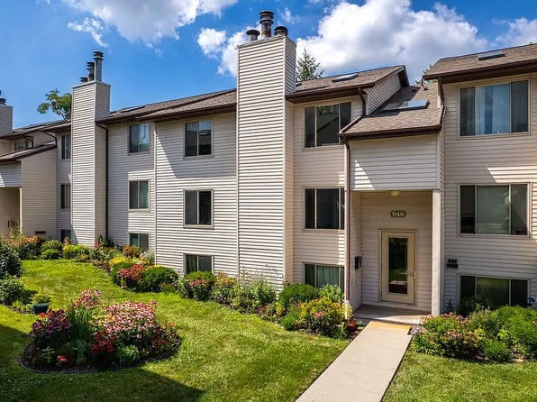 946 23rd Avenue Pl APT 4, Coralville, IA 52241