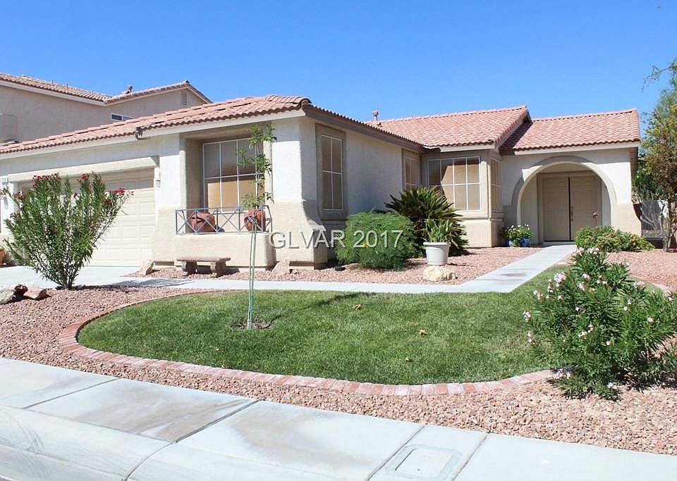 1st image of 1730 Bluff Hollow Pl