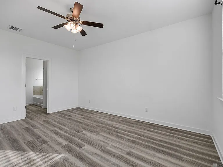 12856 Silverbell Ave — Photo 11