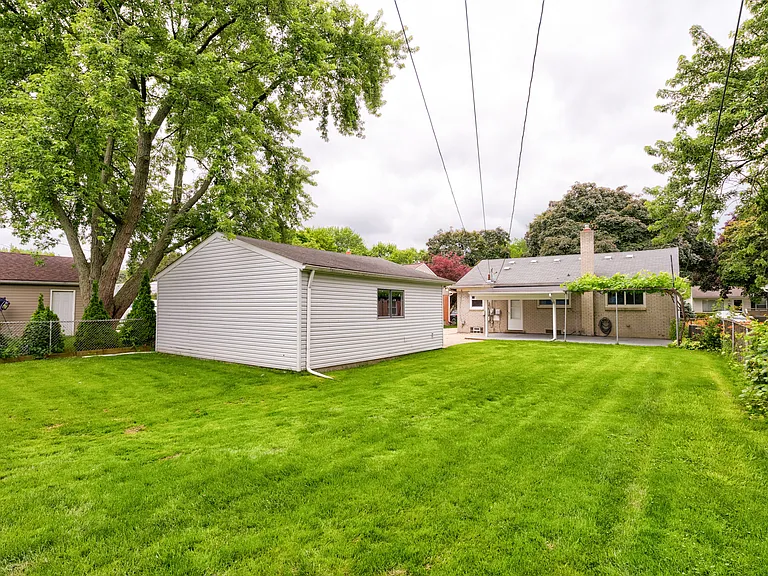 4708 Woodland Ave — Photo 29