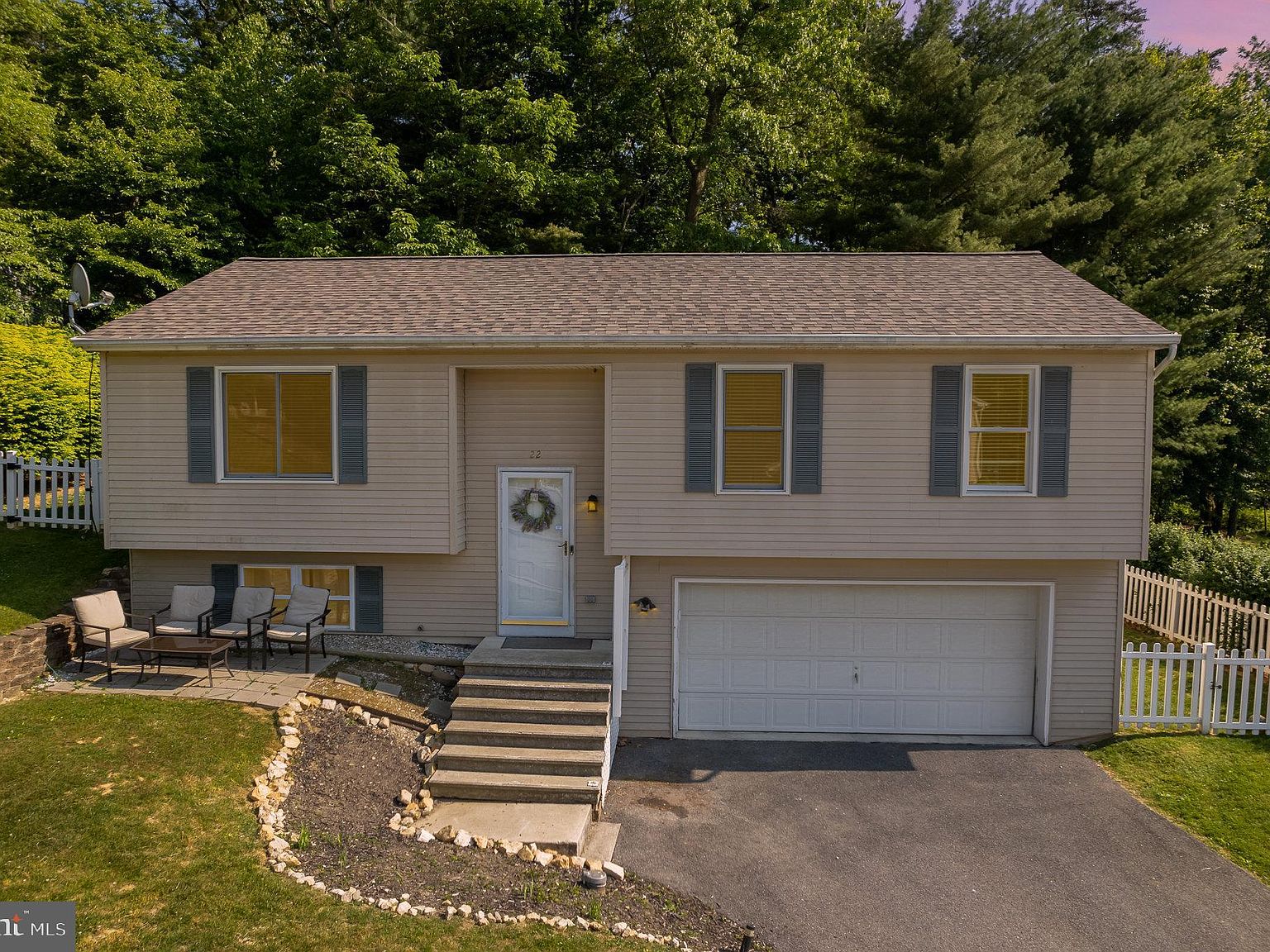 22 Liberty Dr, Mount Holly Springs, PA 17065 Zillow