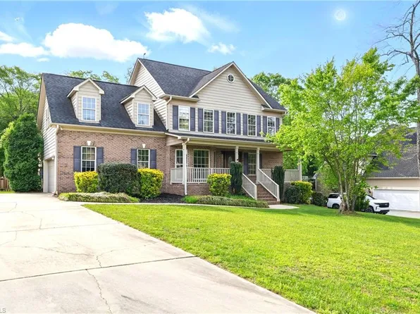 5029 Tamarack Dr, Greensboro, NC 27407