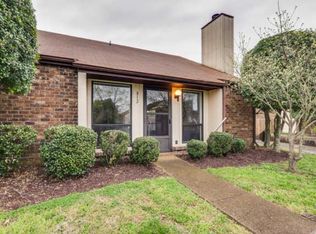 812 Old Coach Pl, Hermitage, TN 37076