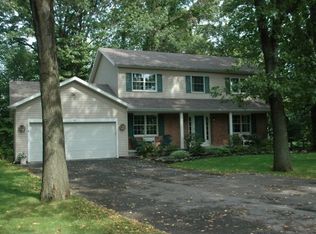 500 Licia Ln, Webster, NY 14580
