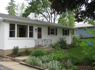 33056 N Sunset Ave, Grayslake, IL 60030