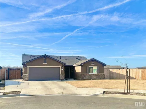 616 Red Tail Ct, Delano, CA 93215