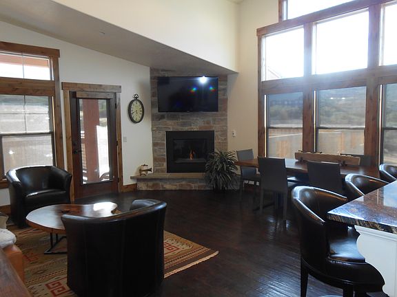 4th image of 9881 N Vista Dr Unit 202