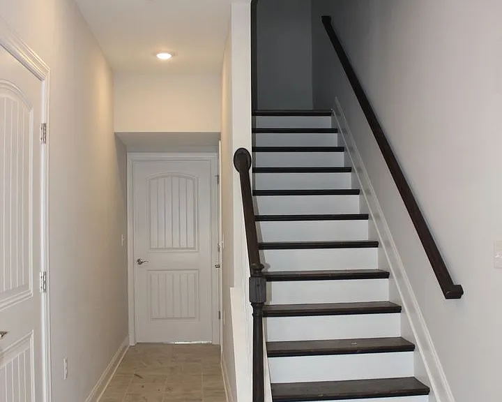 1224 Bluemoon Dr — Photo 4