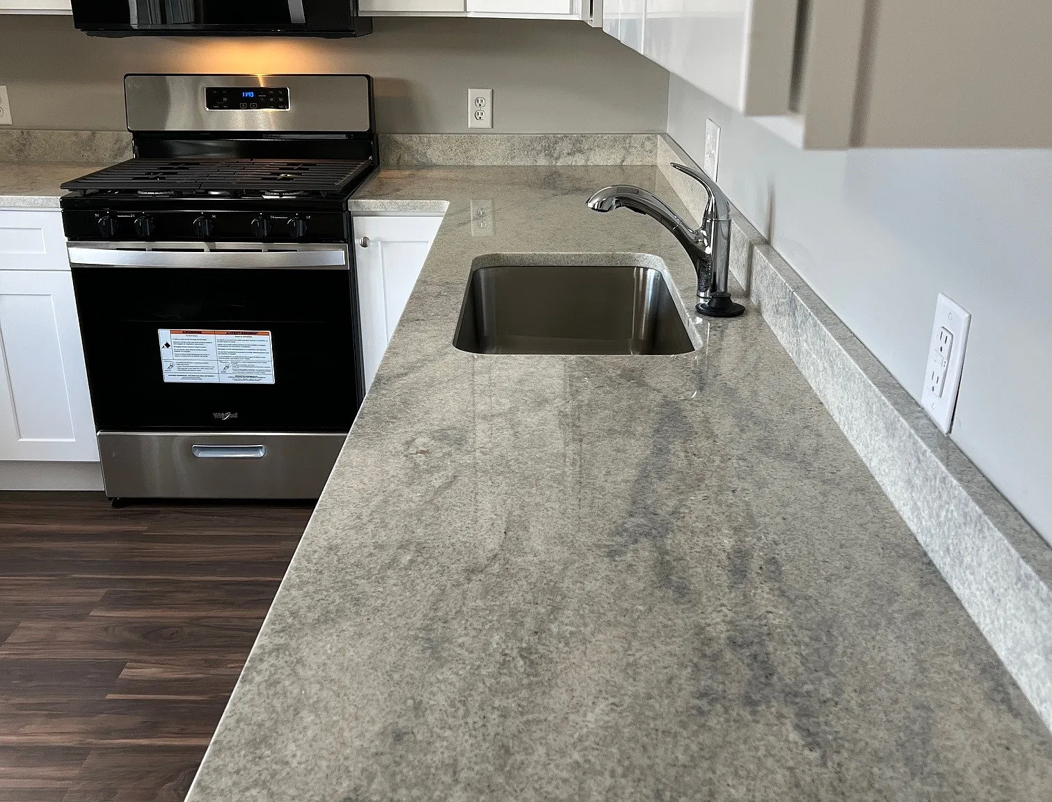 Cass/Elm - 2 — Photo 2