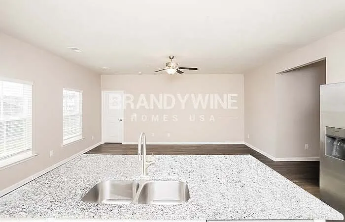 519 Glenmanor Dr — Photo 11