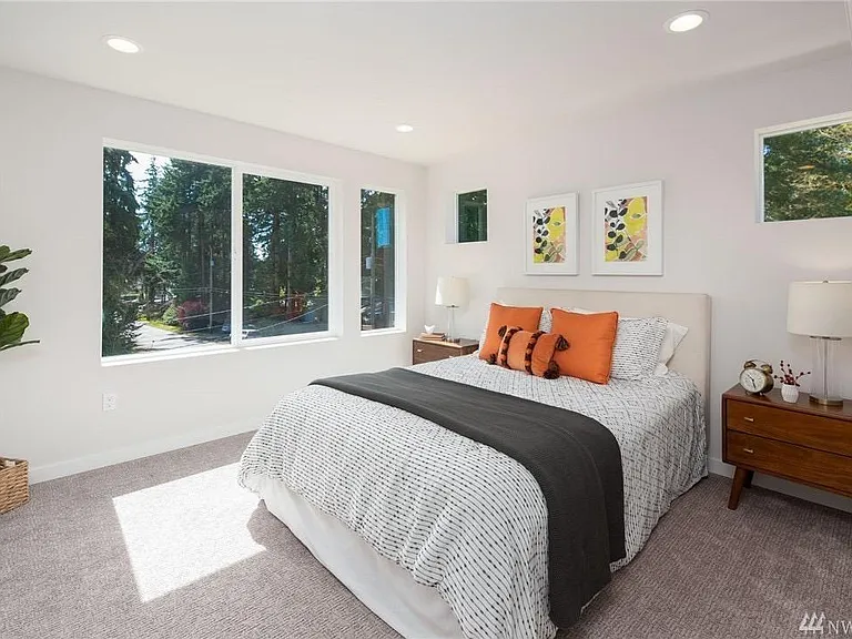 18322 1st Ave NE #F — Photo 10