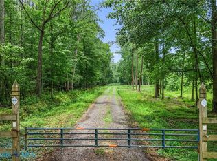 5.897 Five Gables Dr, Gloucester, VA 23061
