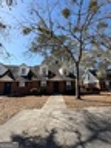 303 Madison Ave Photo 1