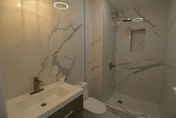 Rented by Hagstrom Management Inc | media 19