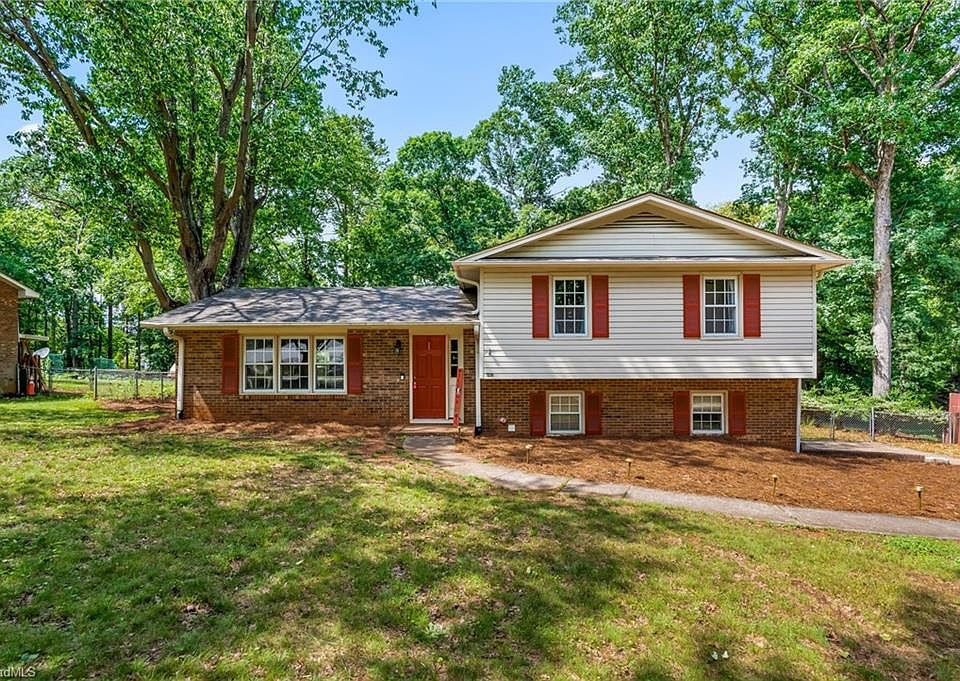 1st image of 7235 Crenata Dr
