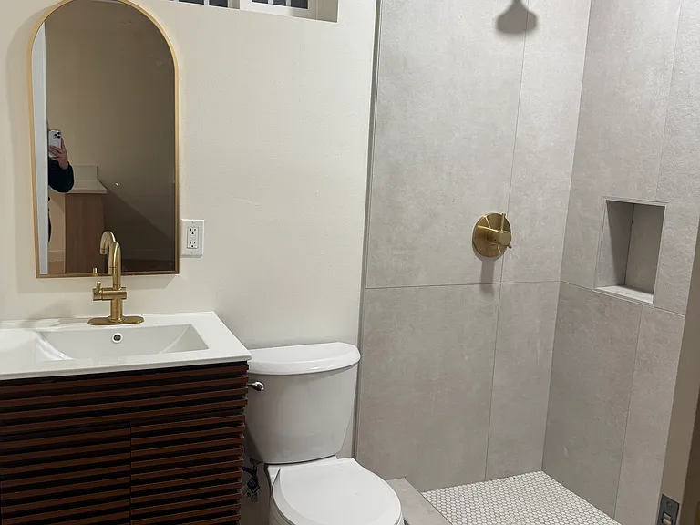 1243 Delay Ave #B — Photo 11
