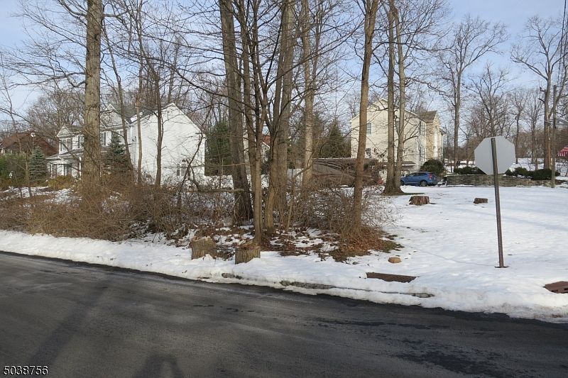 1st image of 330 Top Ave