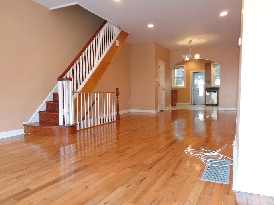 1st image of 1538 McKean St
