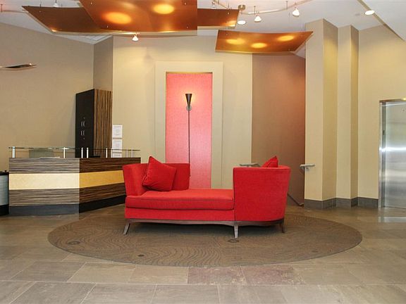 4th image of 300 Saint Joseph Pkwy #309