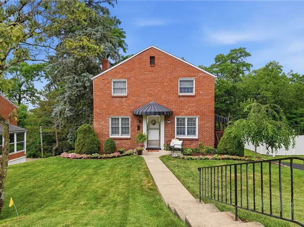 1076 Greenlawn Dr, Pittsburgh, PA 15220