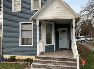 529 Carrier St NE, Grand Rapids, MI 49505