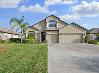 322 Star Shell Dr, Apollo Beach, FL 33572