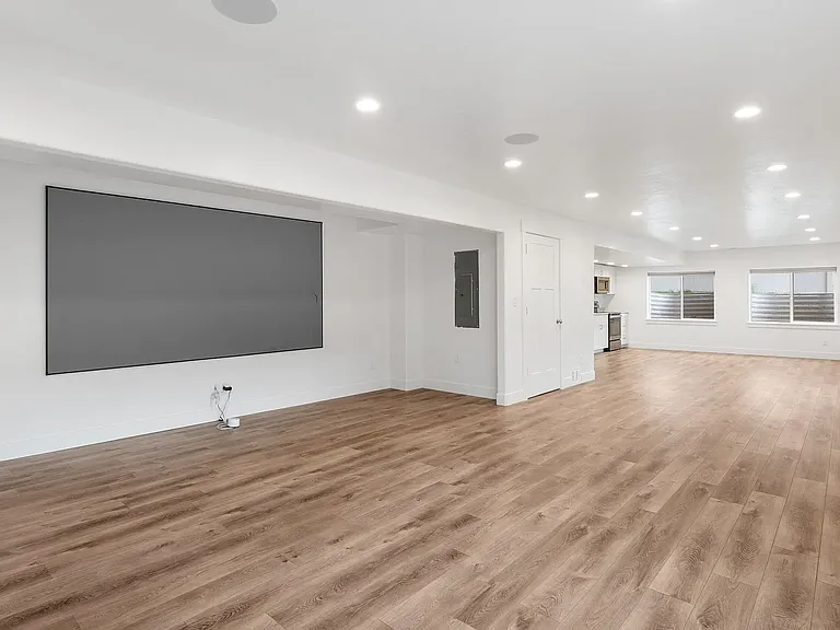 1826 W River Birch Rd — Photo 33