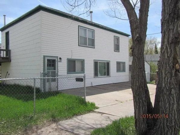 1014 E Flint St, Laramie, WY 82072