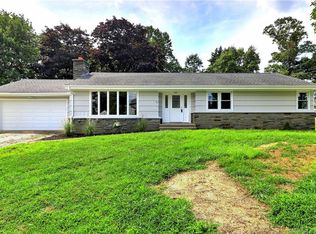 121 Doreen Dr, Bridgeport, CT 06604