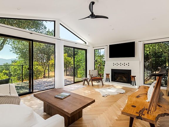 2nd image of 817 Benjamin Way