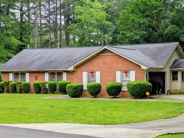 100 Whitney Way, Fayetteville, GA 30214