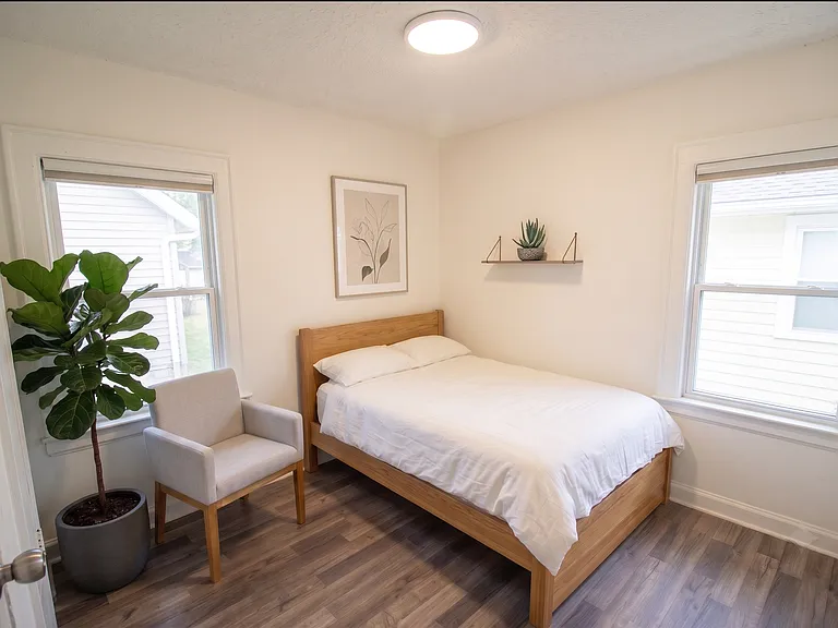 15340 Evanston St — Photo 8