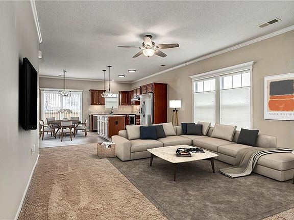 4th image of 1218 Villa Ln