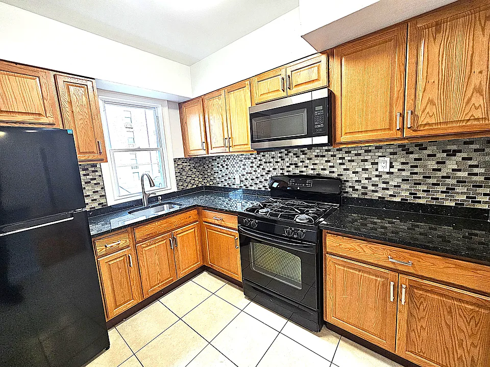 423 Lincoln Ave #2