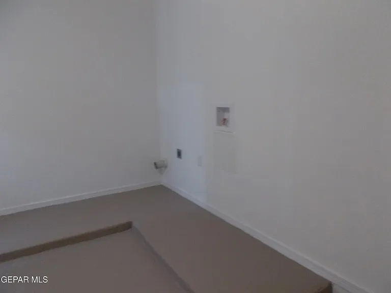 1860 Joan Francis Dr — Photo 23