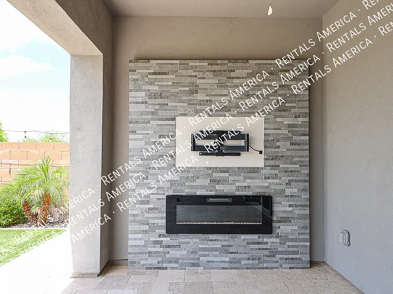 1829 E Saguaro Park Ln — Photo 107