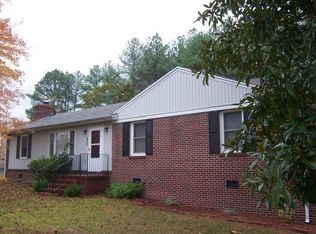 416 Park Ave, Farmville, VA 23901