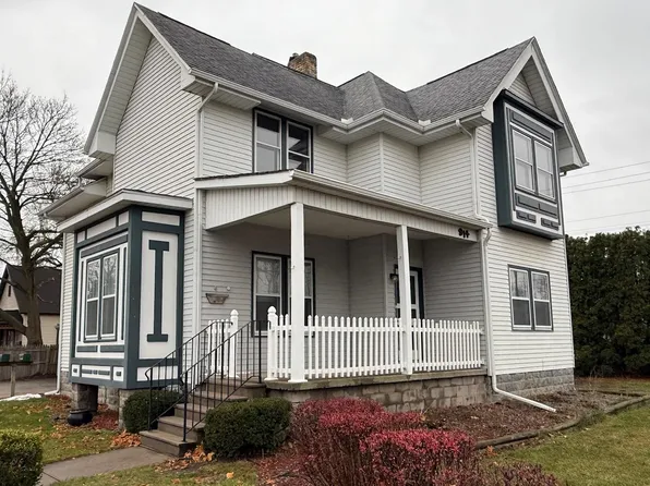 914 Cass Ave, Bay City, MI 48708