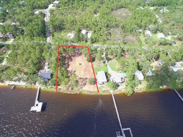 2620 Surf Rd, Panacea, FL 32346