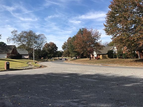 4th image of 8309 Weatherwood Ln