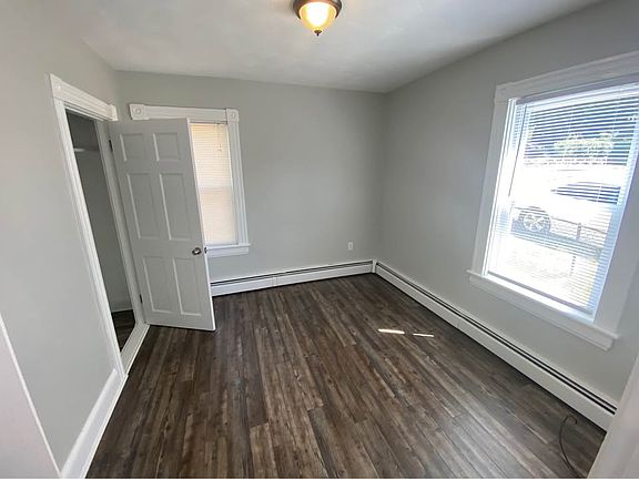5th image of 17 School St Floor 1