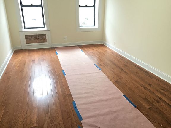 4th image of 881 Washington Ave