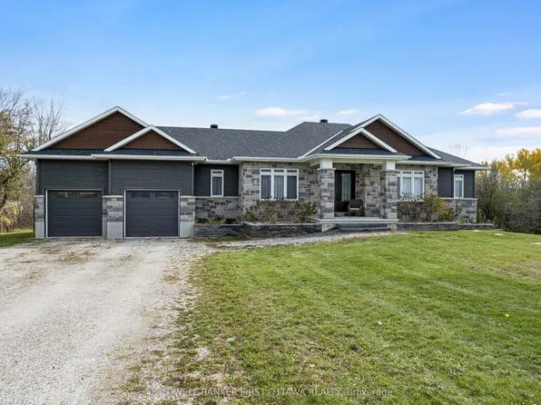 121 Ernest Way, Tay Valley, ON K7H 0B3