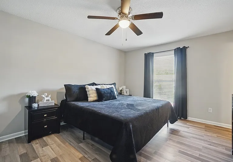 5009 Ashforth Ct — Photo 13