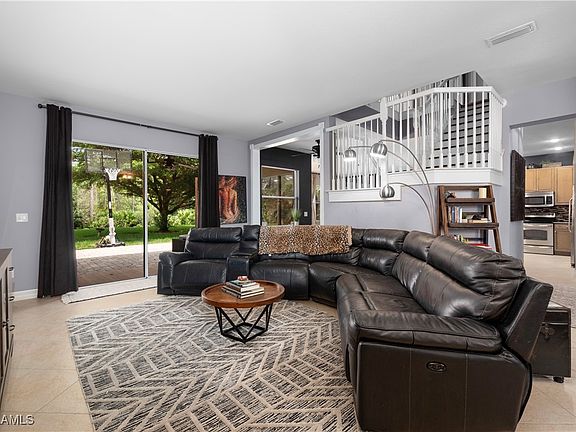 4th image of 10068 Mimosa Silk Dr