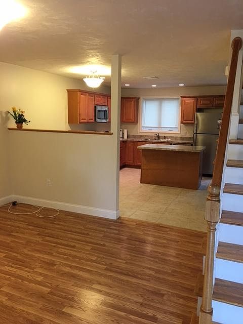 2nd image of 9 Hooper Rd
