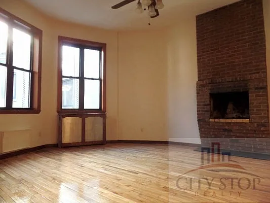 Rented by City Stop Realty | media 17